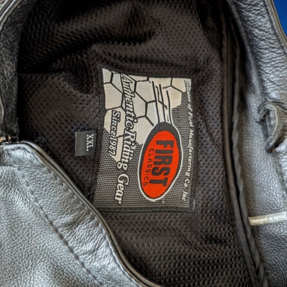 Motorcycle Jacket - Picture 4 of 5